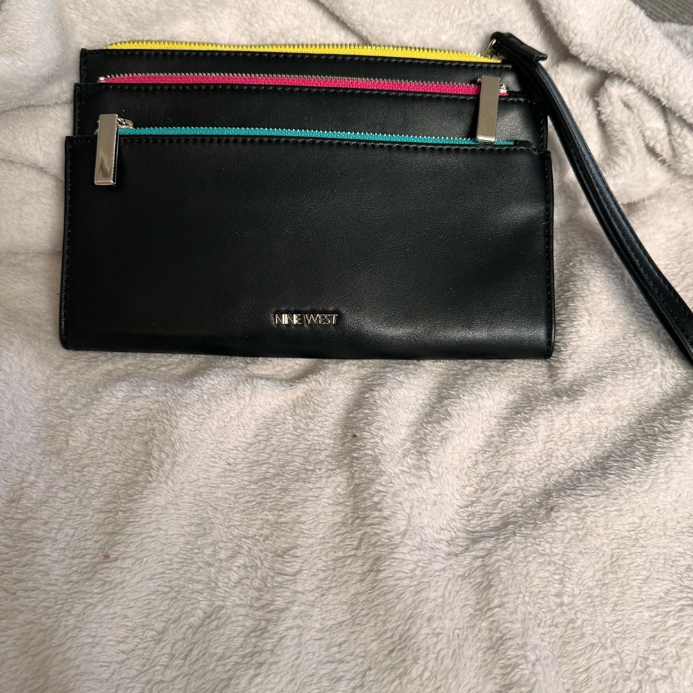 Nine West wristlet